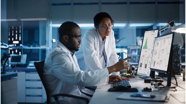 CRO data management software for laboratories